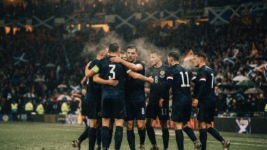 لاعبو منتخب اسكتلندا يستعدون لمباراة ودية دولية أمام مقدونيا الشمالية بمناسبة ظهور قائدهم المئة